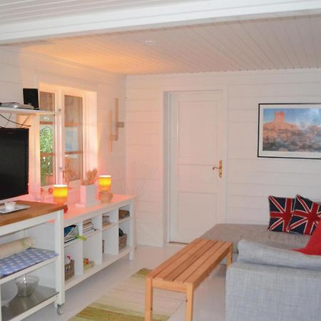 Nice Home In Ronneby With Kitchen Saltärna エクステリア 写真