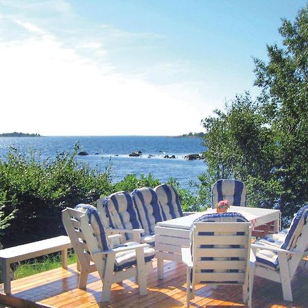 Nice Home In Ronneby With Kitchen Saltärna エクステリア 写真