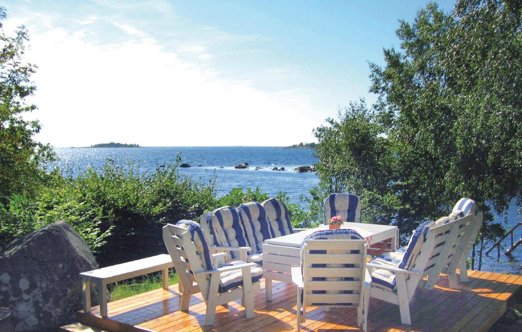 Nice Home In Ronneby With Kitchen Saltärna エクステリア 写真