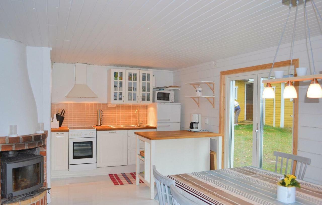 Nice Home In Ronneby With Kitchen Saltärna エクステリア 写真